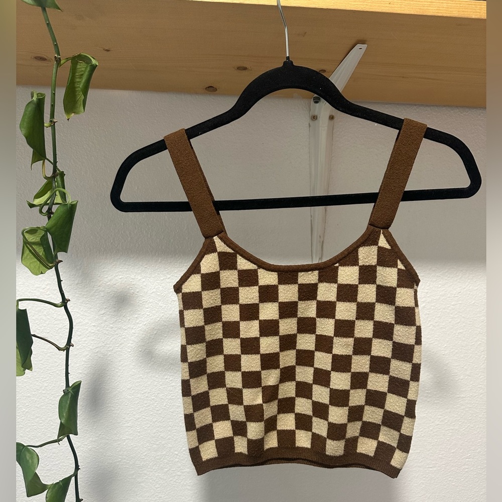 Willow & Wind tank